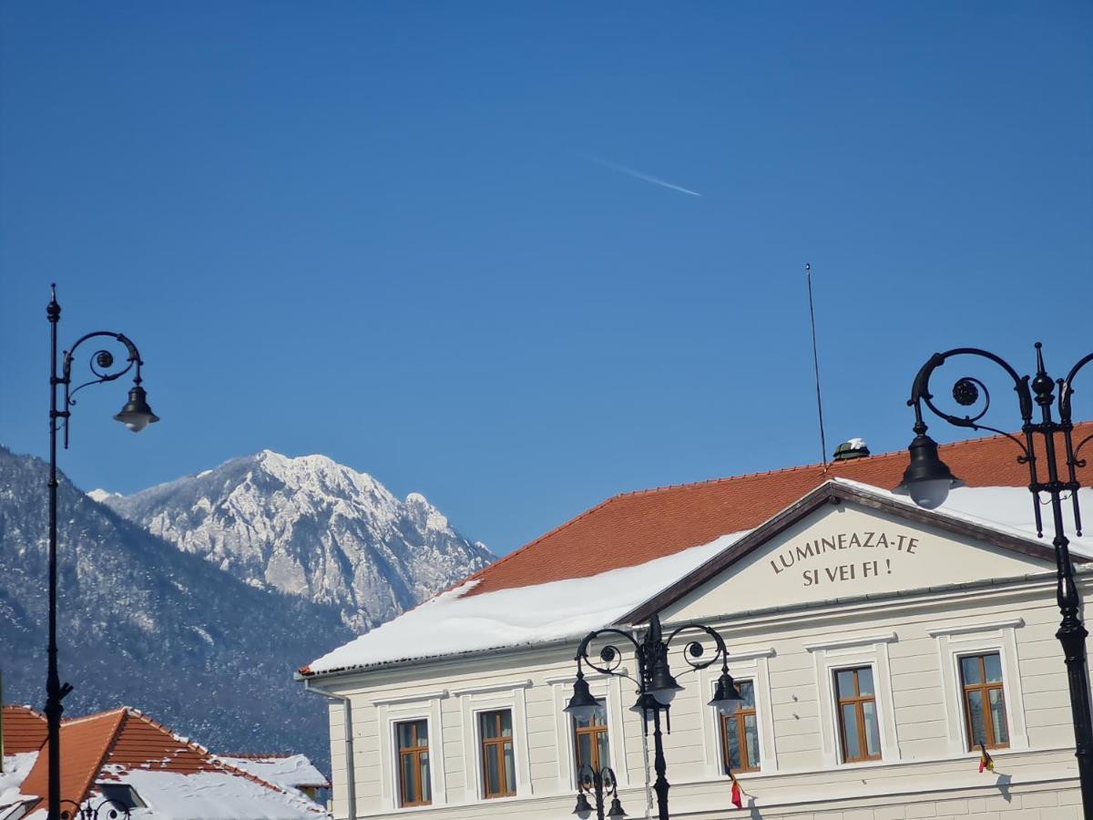 Pensiunea Kyfana Zărneşti Екстериор снимка