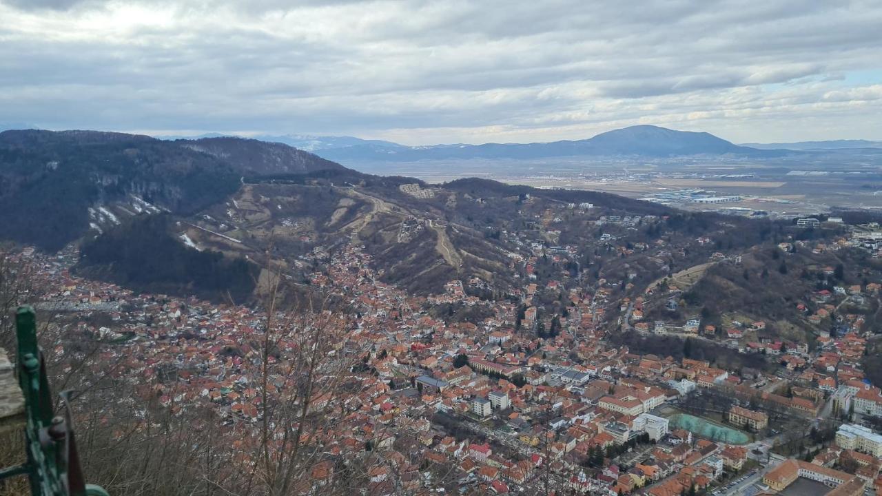 Pensiunea Kyfana Zărneşti Екстериор снимка