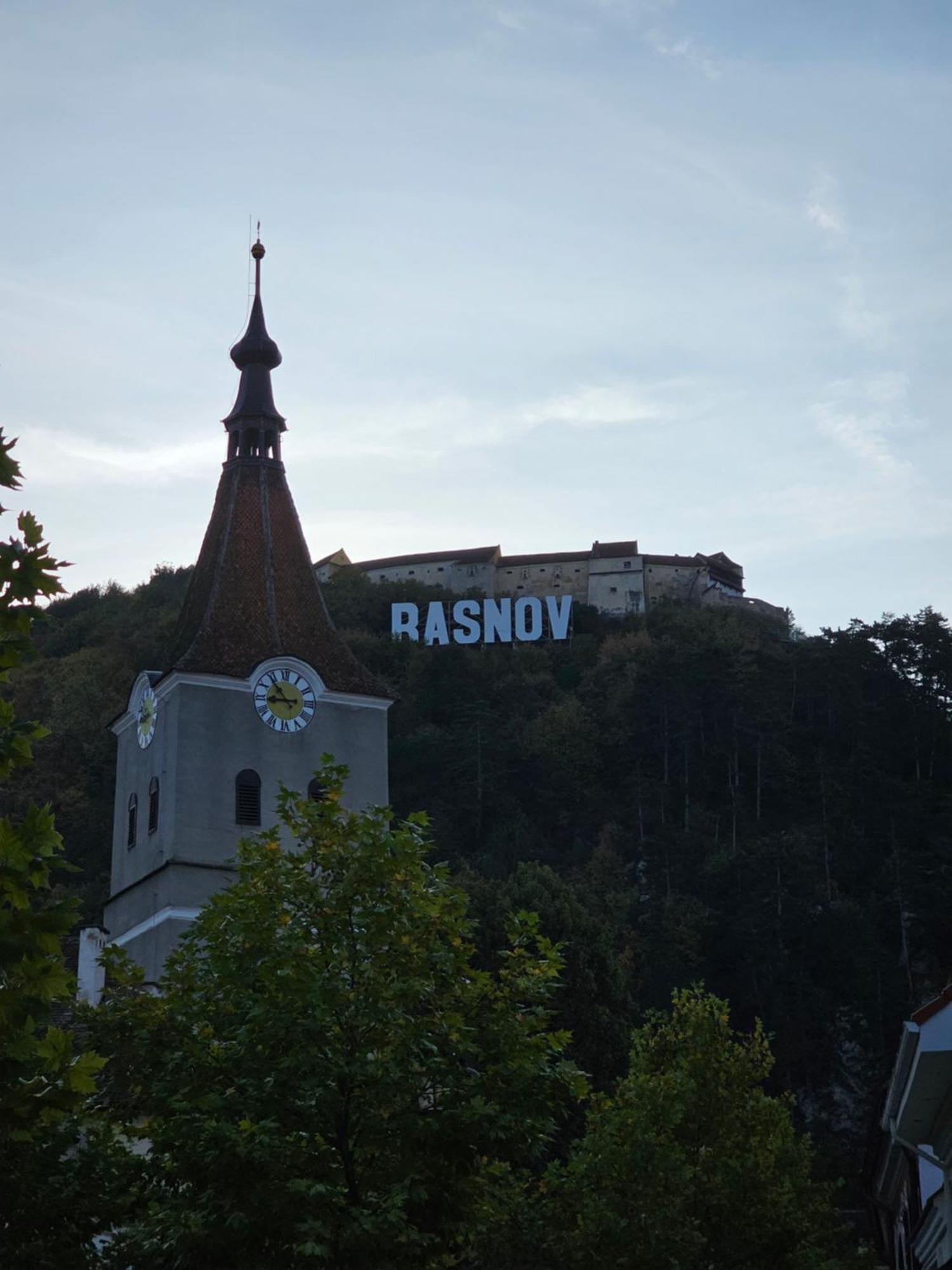 Pensiunea Kyfana Zărneşti Екстериор снимка